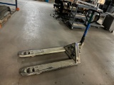 Loc: 2. Crown Manual Pallet Jack