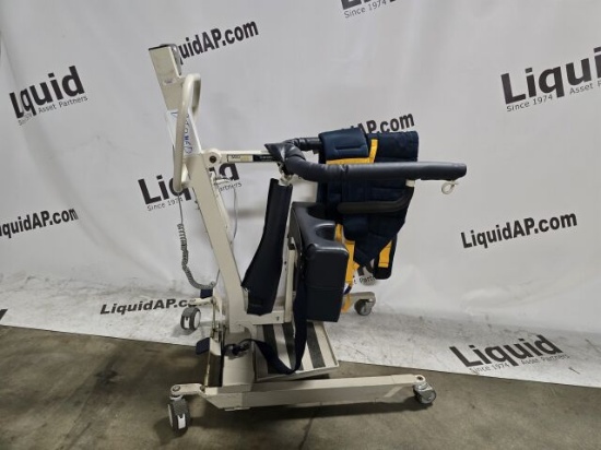 MEDCARE 440 Care Stand Plus Patient Lift