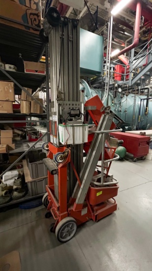 Sky Jack Man Lift
