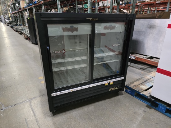 19-44-03 - True Glass Door Beverage Coolers