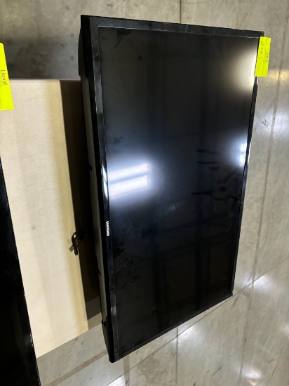 40" TV