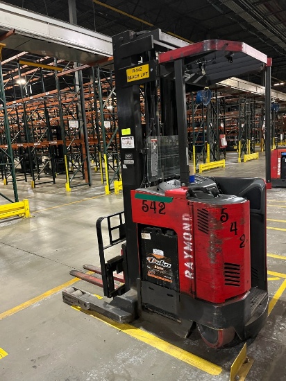 1998 Raymond Reach Truck