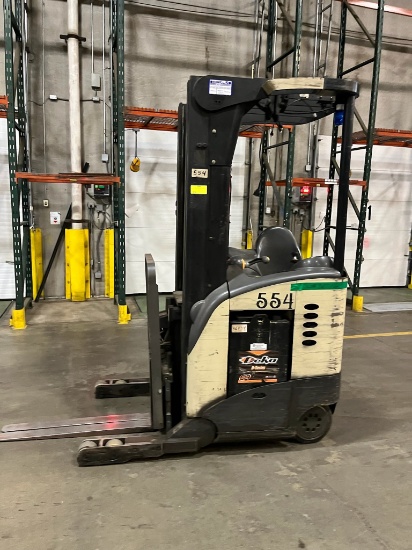 Crown Reach Truck  RR 5000 Series