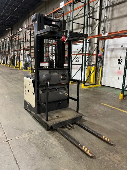 Crown Order Picker