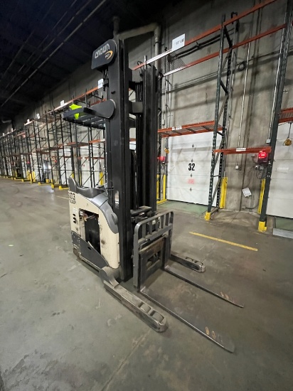 Crown Reach Truck RD 5700 Series