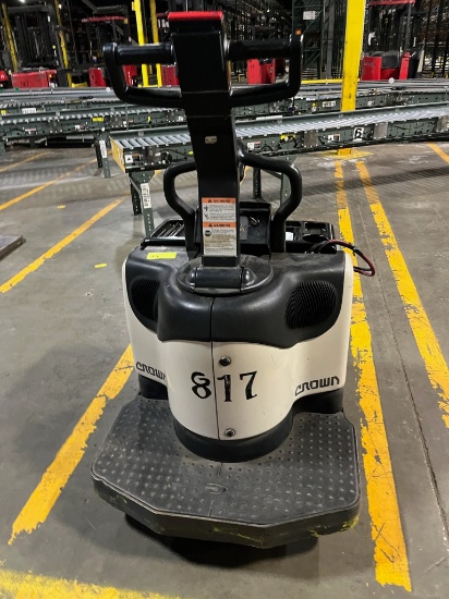 Crown Walkie Rider Electric Pallet Jack PE 400
