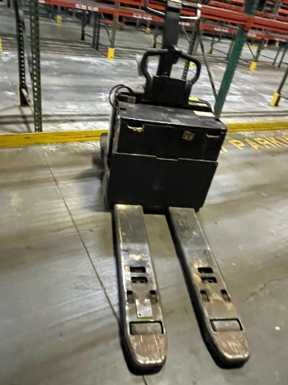 Crown Walkie Rider Electric Pallet Jack PE4500-60