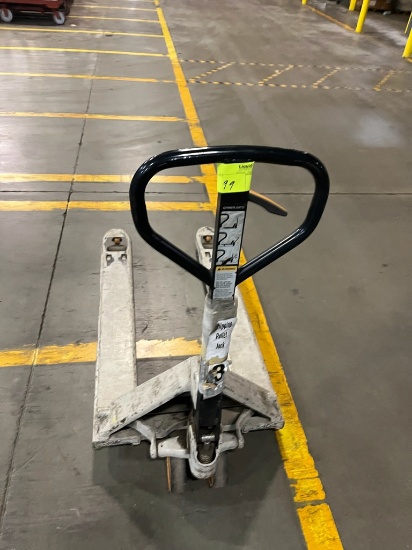 Crown Manual Pallet Jack