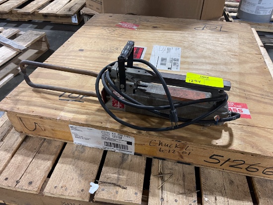 Dayton, portable welder, mod 47425