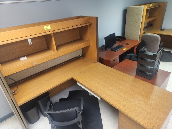 L shape desk with chair