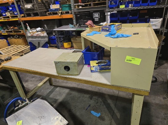 Work bench with metal shelf