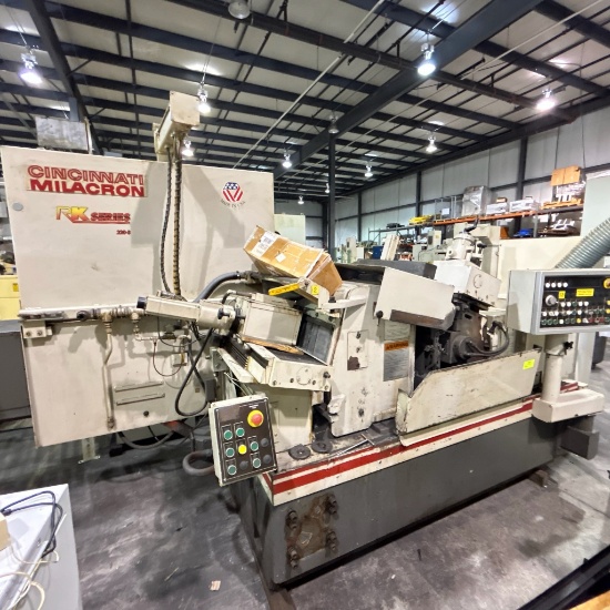 Cincinnati Milacron 220-8 Centerless Grinder â€“ Model RK