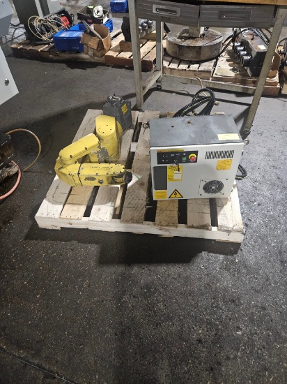 Fanuc R 2000 Series Robotic Arm and Control Box