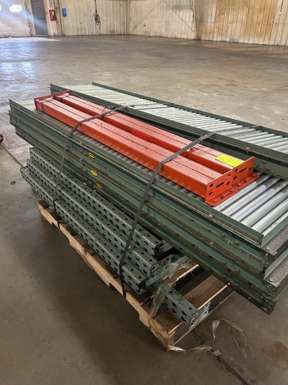 Pallet with Gravity Conveyor Beds & Teardrop Pallet Racking Beams and Uprights