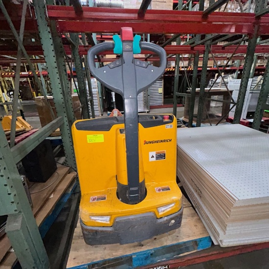 Jungheinrich electric pallet jack