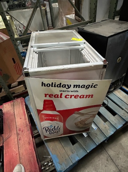 MMI chest cooler and RCA mini fridge