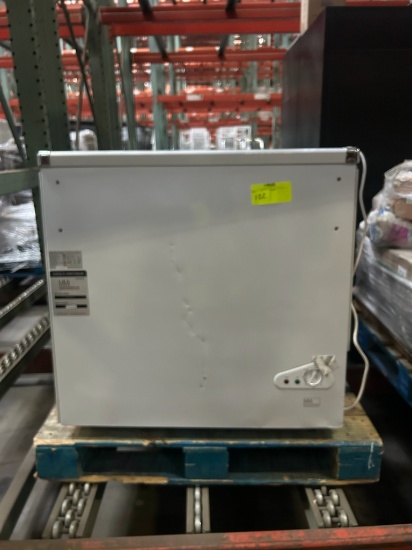 MMI chest coolers