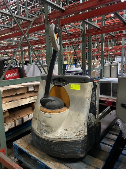 Crown Electric Pallet Jack 3,000 series