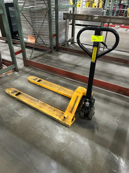 Pallet jack