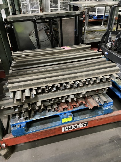 Metal Pallet Supports