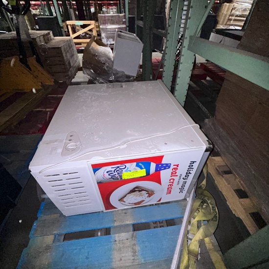MMI chest coolers