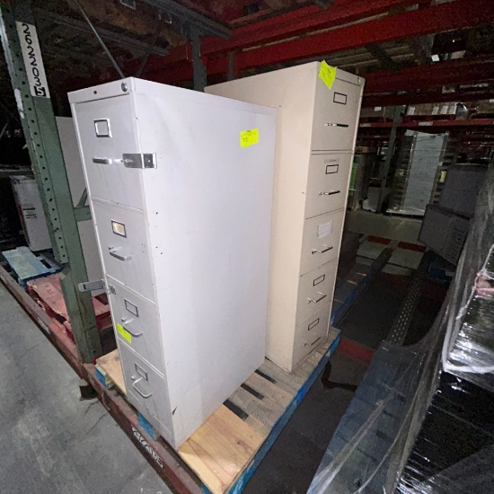 Lot of 2 filing cabinets