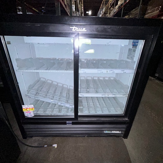 Lot of 4 True beverage cooler GDM-41C-48