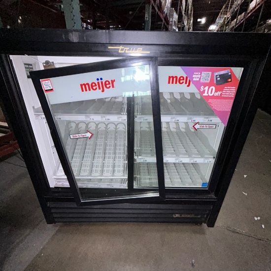 Lot of 2 True beverage cooler GDM-41C-48