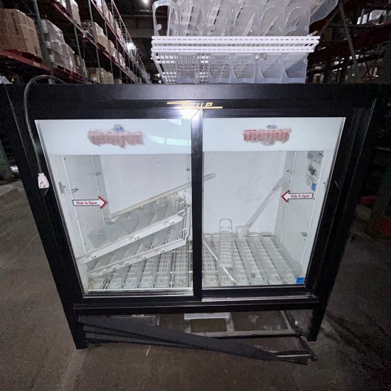 True beverage cooler GDM-41C-48