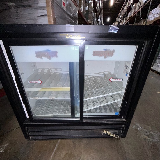 True beverage cooler GDM-41C-48