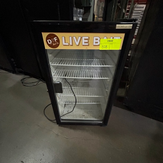 Small live-bait cooler