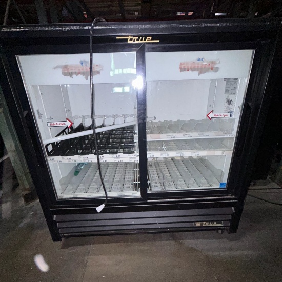 Lot of 4 True beverage cooler GDM-41C-48
