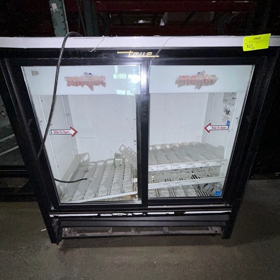 Lot of 5 True beverage cooler GDM-41C-48