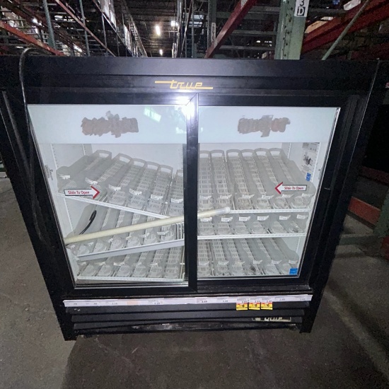 True beverage cooler GDM-14RF-LD