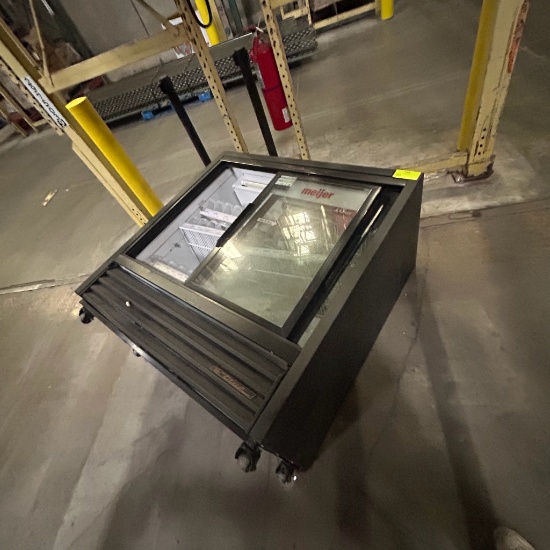 True beverage cooler GDM-41C-48