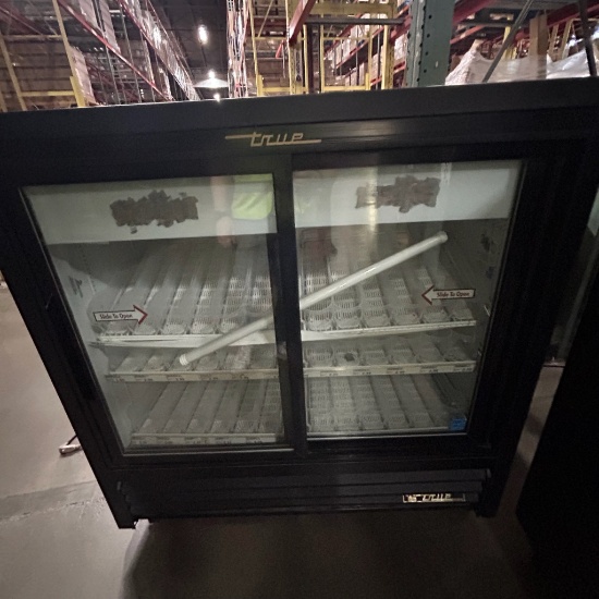 Lot of 2 True beverage cooler GDM-41C-48