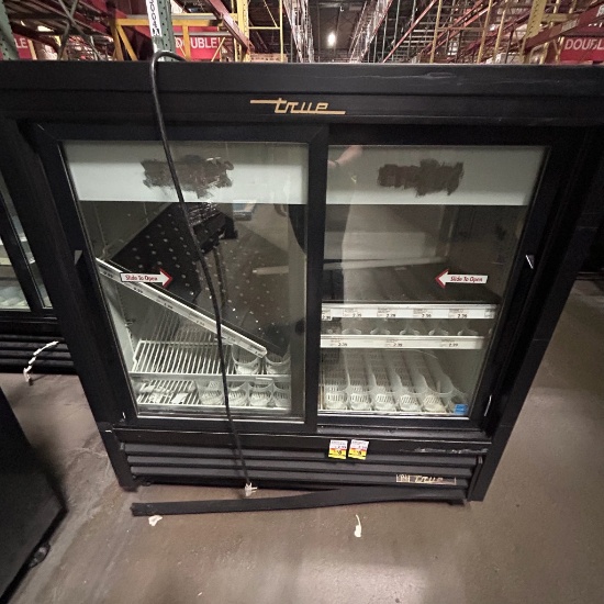 Lot of 4 True beverage cooler GDM-41C-48