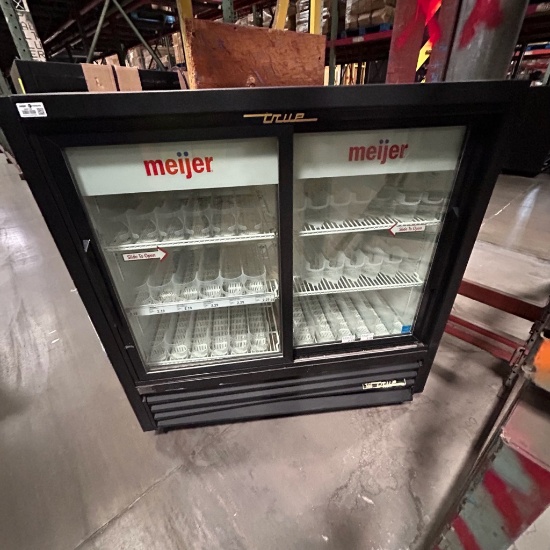 Lot of 2 True beverage cooler GDM-41C-48