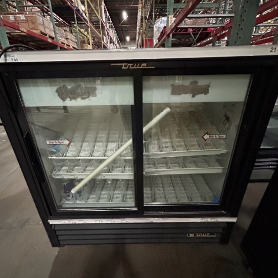Lot of 4 True beverage cooler GDM-41C-48