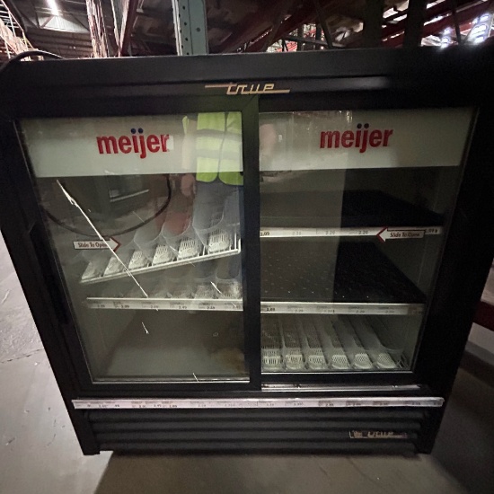 Lot of 2 True beverage cooler GDM-41C-48
