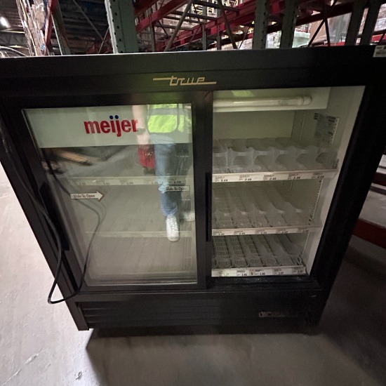 Lot of 2 True beverage cooler GDM-41C-48