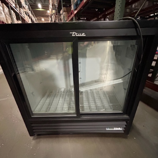 Lot of 3 True beverage cooler GDM-41C-48