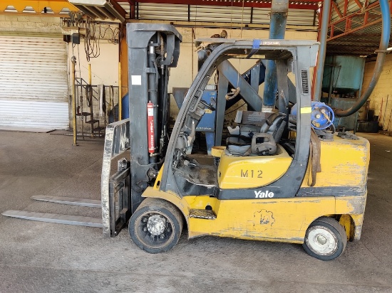 Yale Forklift Model GLC100VXNGSE092 / 9,350 Lb Max Capacity