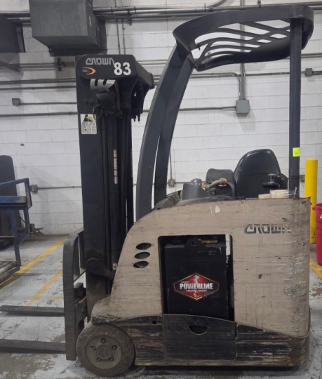 Crown Dockstocker Forklift