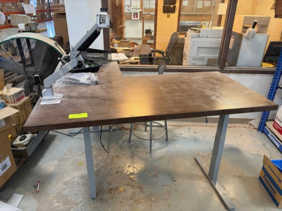 Work Station with Contents