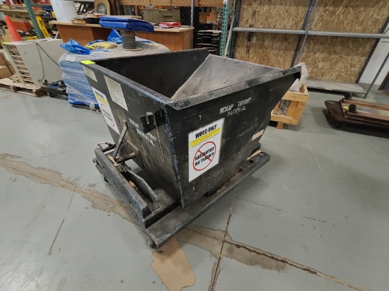 Rolling 1/2 yard dumping hopper
