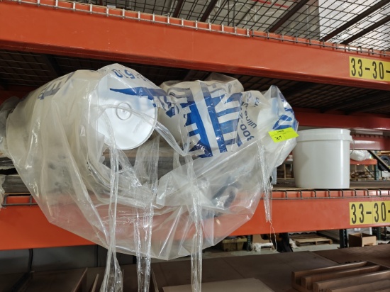 Small pallet of 2 gallon buckets