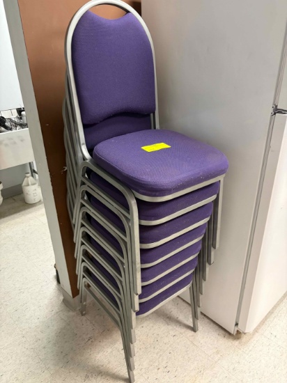 Lot of approx 7 cushion chairs