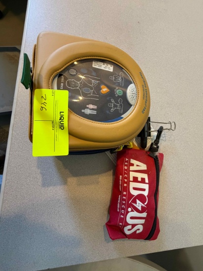 Defibrillator SAM 350P with case