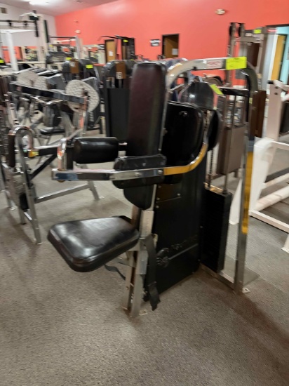Nautilus Shoulder Raise Machine